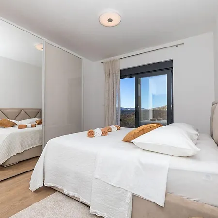 Luxurious Sanctuary With Pool - Three Bedroom With Pool Villa