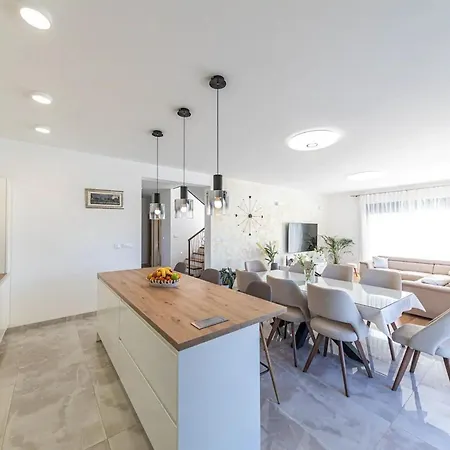 Luxurious Sanctuary With Pool - Three Bedroom With Pool Villa *