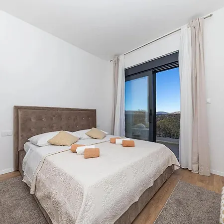 Luxurious Sanctuary With Pool - Three Bedroom With Pool Villa